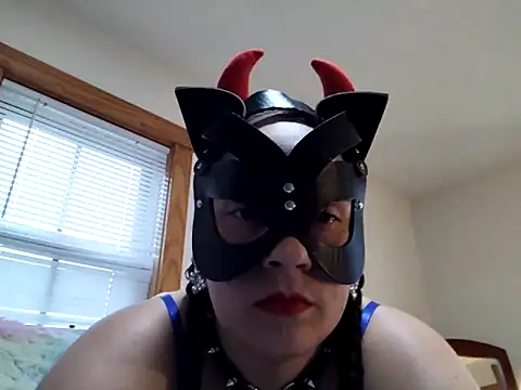 Sluttycatwomen online show from March 15, 10:12 pm
