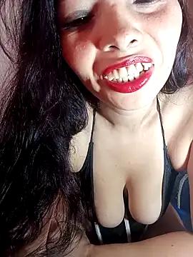 Melanymartinez105 online show from April 4, 10:19 pm
