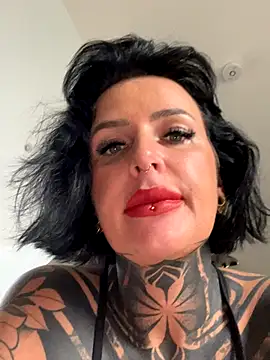 InkedBiitch online show from October 11, 9:58 am