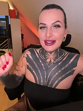 InkedBiitch online show from March 29, 6:18 pm