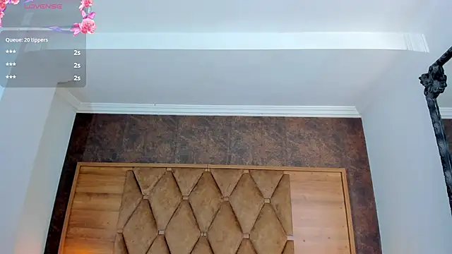 Rianamanson online show from September 11, 8:36 am