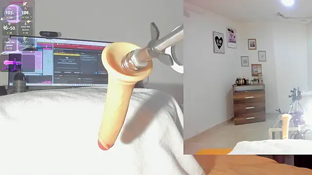 sofi velez online show from October 19, 5:26 pm