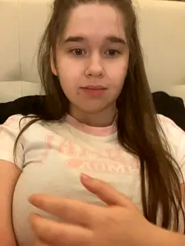 HornyGirlH online show from September 18, 11:47 pm