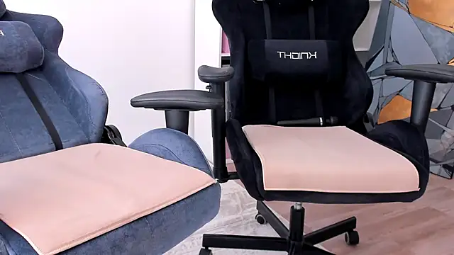 hotblonds online show from September 27, 10:55 am