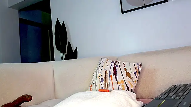 bigbootycyone online show from September 25, 11:42 am