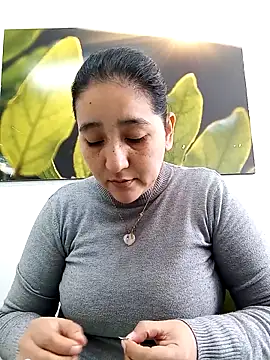 Gatubela212 online show from September 12, 3:30 pm