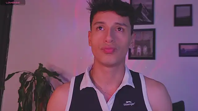 I Gabriel online show from January 19, 4:30 am