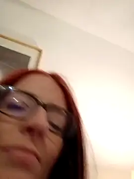 khloebanques online show from April 26, 7:17 am