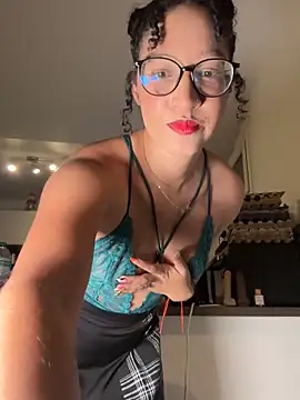 Lauyako online show from November 1, 8:35 pm