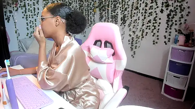 violeta milleer online show from September 19, 3:11 pm