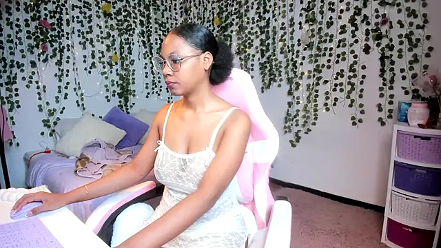 violeta milleer online show from September 16, 2:58 pm