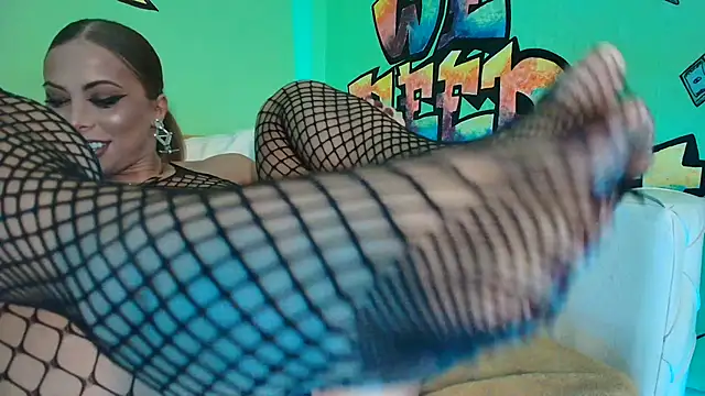 TamaraSavage online show from October 17, 8:50 am