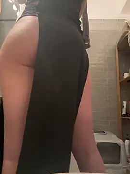  alleyesonme  online show from October 25, 3:41 pm