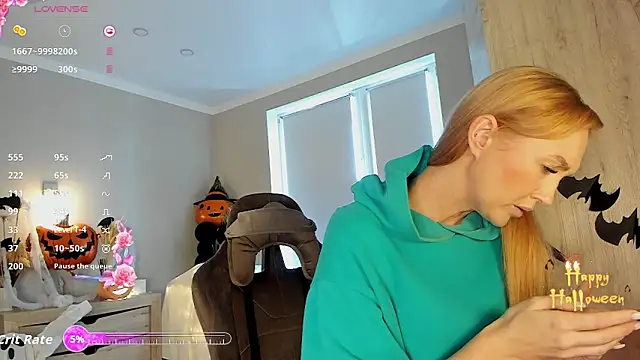 HotyPlays online show from October 31, 8:29 am