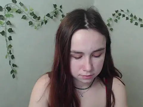 VeryVeryVeryShy  online show from March 19, 7:24 am