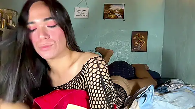 sexysassymirax online show from August 1, 1:46 pm
