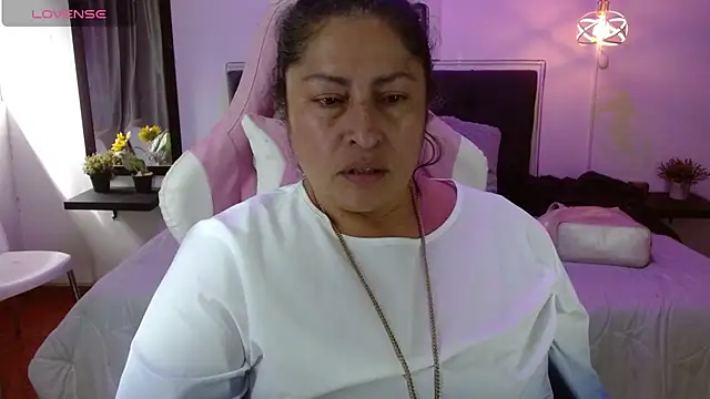 Keyla01  online show from October 27, 6:35 pm