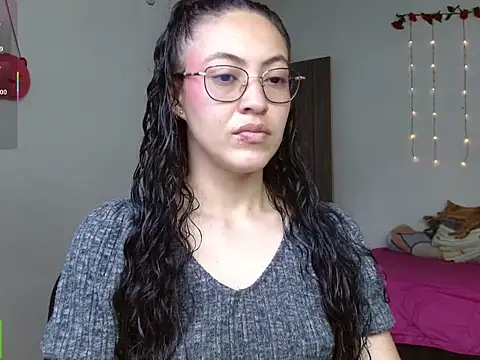 Olivia Bright online show from March 2, 7:09 pm