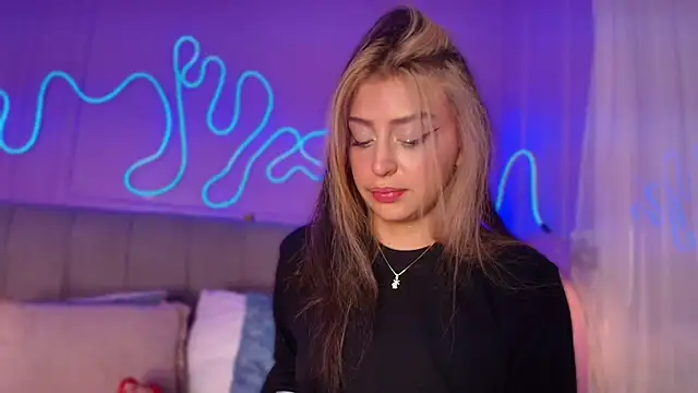 Sofly s online show from March 27, 11:55 am