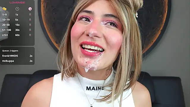 miss sharlotte18 online show from October 9, 6:34 pm