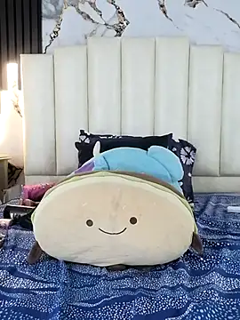 mollieblue69 online show from October 15, 2:08 pm