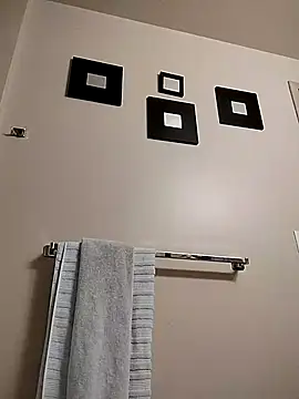 eatmeplease44 online show from January 9, 10:47 pm