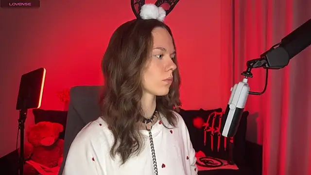 SharkyBaby online show from October 4, 2:22 pm