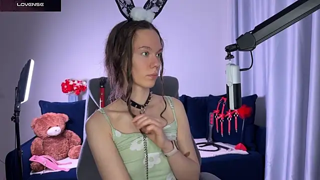 SharkyBaby online show from September 21, 4:49 pm