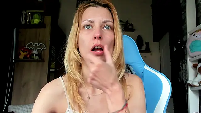 karo123421 online show from March 30, 9:31 am