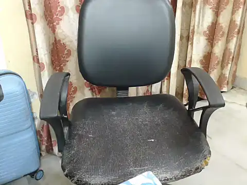 HOT CHILLY online show from June 25, 4:30 pm