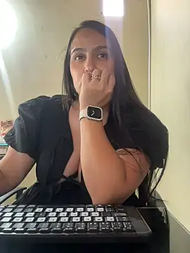 kendall 52 online show from March 14, 6:53 pm