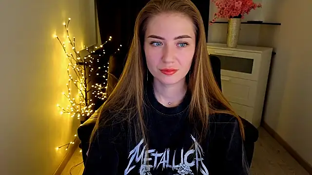 Adelyna Bird online show from March 30, 6:46 am