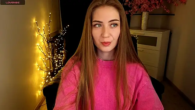 Adelyna Bird online show from June 5, 7:36 am