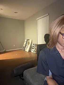 sweetsexiecool7 online show from October 29, 12:37 am