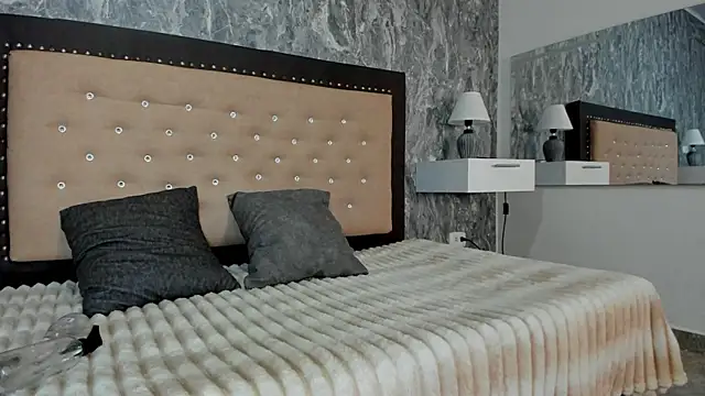 Lia sarahi online show from September 24, 11:20 am