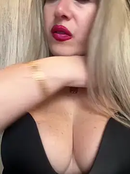 Kittenforyou online show from March 16, 1:04 pm