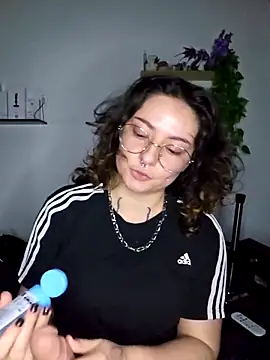 Moxxxie online show from September 29, 5:34 am