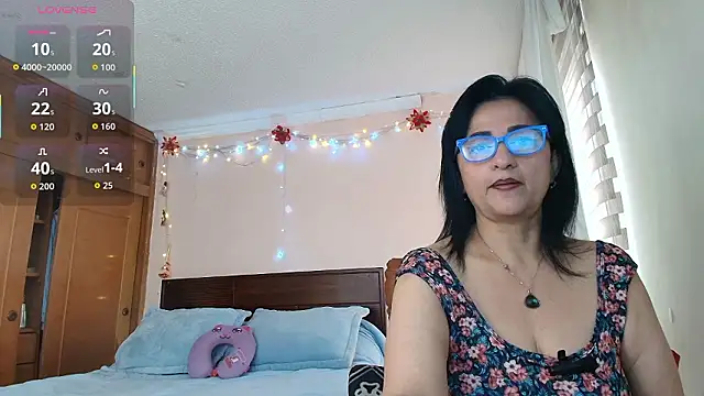 ISABEEL SOFIA01 online show from March 17, 1:04 pm