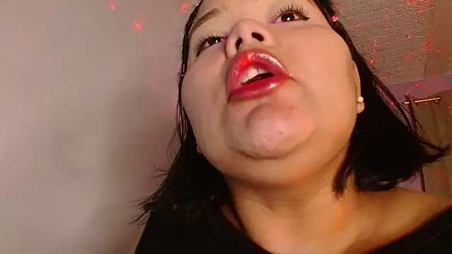 sexychubby    online show from March 29, 2:32 am