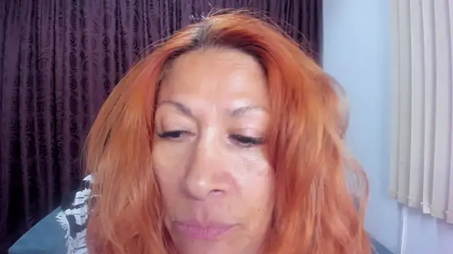 cintiagreyx online show from November 4, 1:49 pm