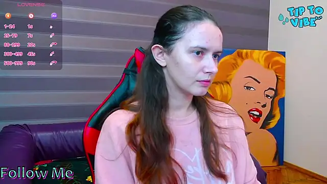 iris nikhols online show from November 17, 9:37 pm