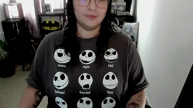 aika-dreams online show from May 28, 1:42 pm