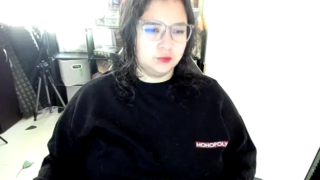 aika-dreams online show from November 30, 12:42 pm