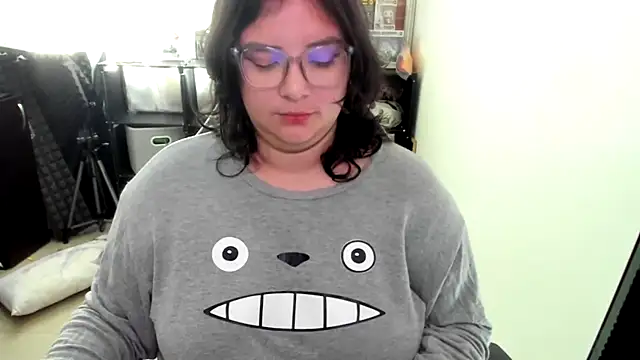 aika-dreams online show from December 5, 2:40 pm