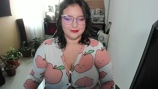 aika-dreams online show from September 18, 12:37 pm