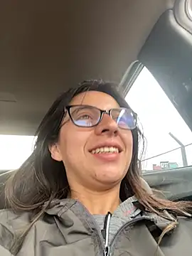 Maggie Fox3 online show from April 10, 6:58 pm