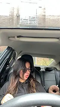 Maggie Fox3 online show from April 15, 9:48 pm