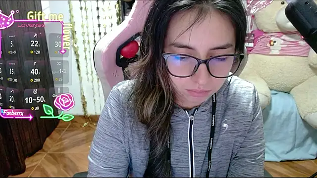 Maggie Fox3 online show from September 20, 3:27 am