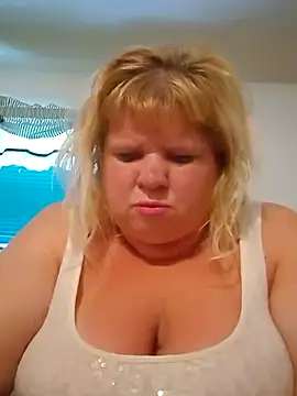 JemJensen30 online show from July 14, 10:58 pm
