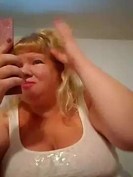 JemJensen30 online show from July 17, 8:23 pm